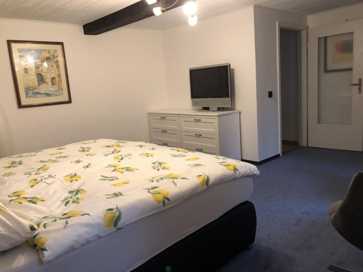 Grefrath Ferienwohnung Auf Denkmalgeschuetztem Sturmhof מראה חיצוני תמונה
